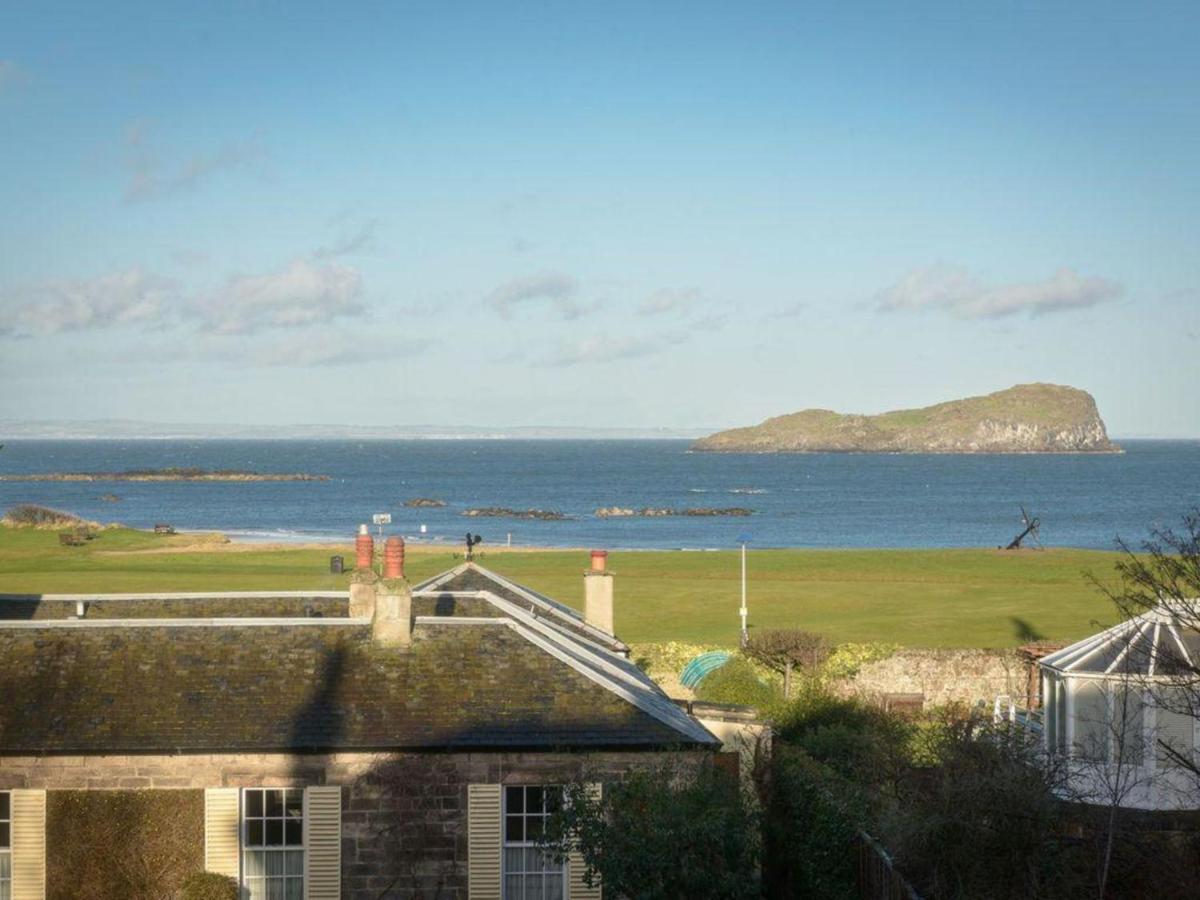 Benholm -Stunning 3-Bed Apartment In North Berwick Exterior photo
